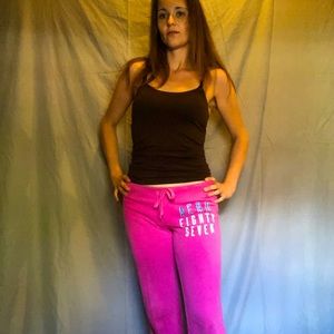 😍CUTE💗 HOT PINK Aeropostale jogging pants the size is XS very soft💓